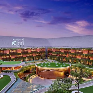 فندق Aloft Bali Kuta At Beachwalk, كوتا